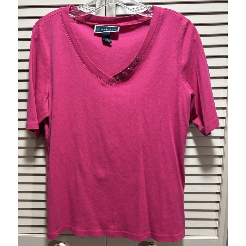 Karen Scott Hot Pink TShirt Women's V Neck Size‎ Large Button Detail Soft